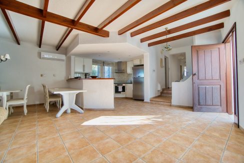 544003-detached-villa-for-sale-in-chloraka_orig