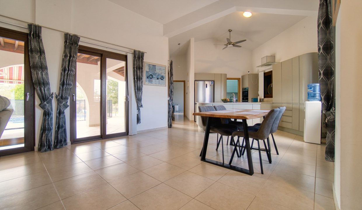 581877-bungalow-for-sale-in-kathikas_orig