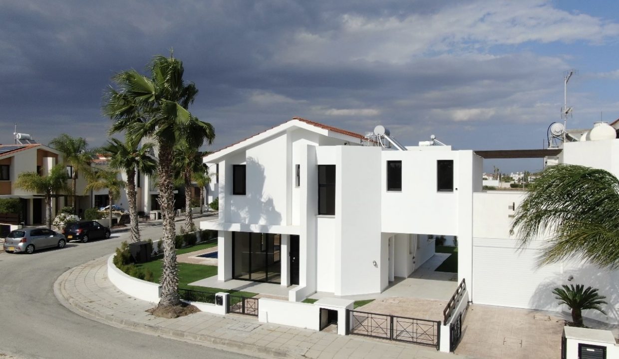 590287-semi-detached-villa-for-sale-in-pyla-tourist-area_orig