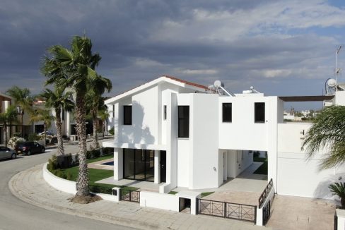 590287-semi-detached-villa-for-sale-in-pyla-tourist-area_orig