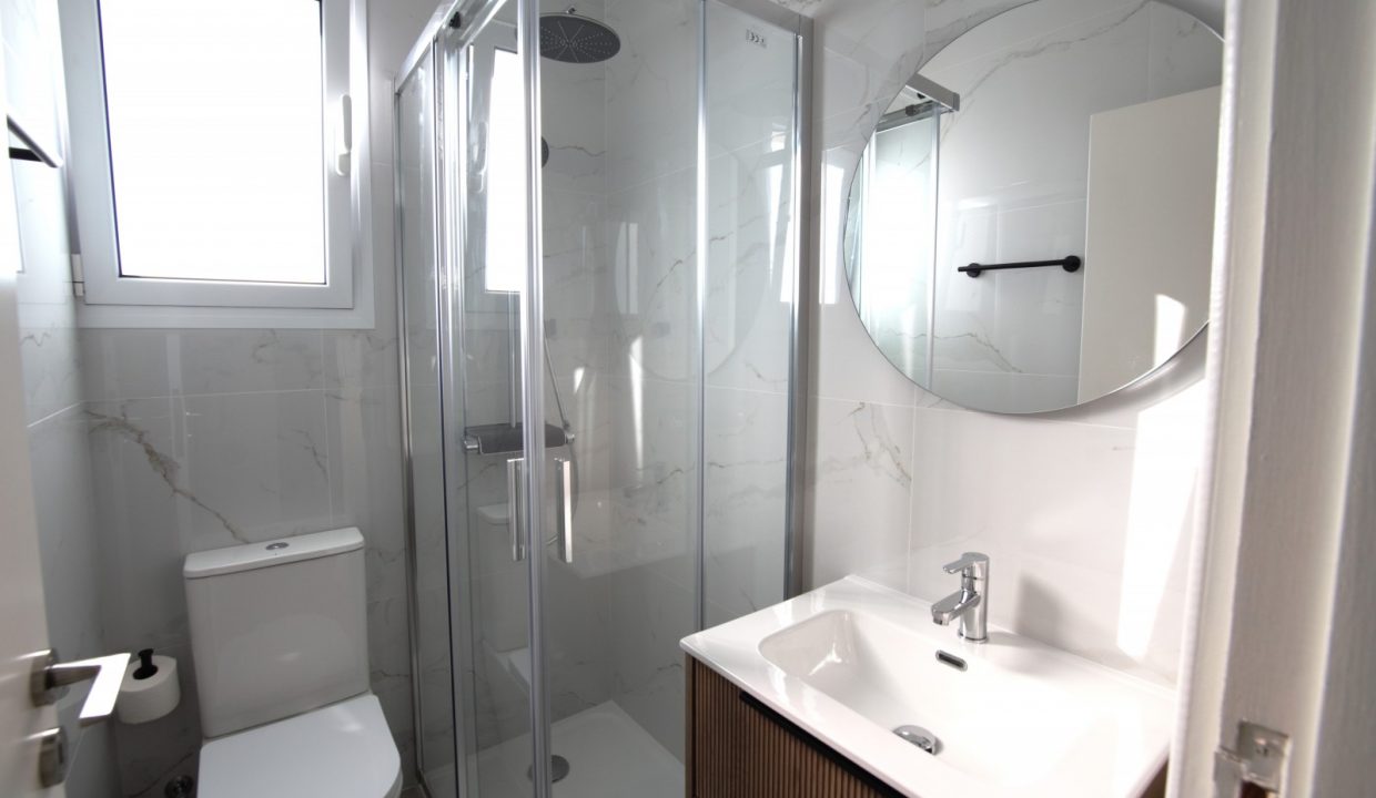 646120-ground-floor-apartment-for-sale-in-kissonerga_orig