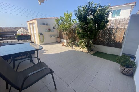 663917-detached-villa-for-sale-in-select-location_orig