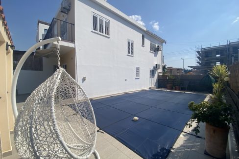 663918-detached-villa-for-sale-in-select-location_orig