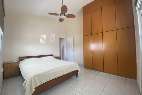 663922-detached-villa-for-sale-in-select-location_orig