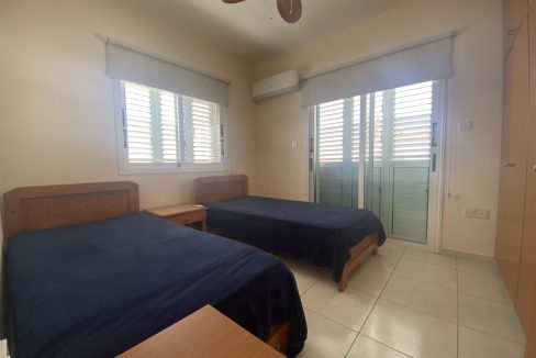 663924-semi-detached-villa-for-sale-in-select-location_orig
