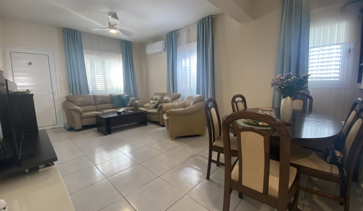 663928-semi-detached-villa-for-sale-in-kato-paphos-universal_orig