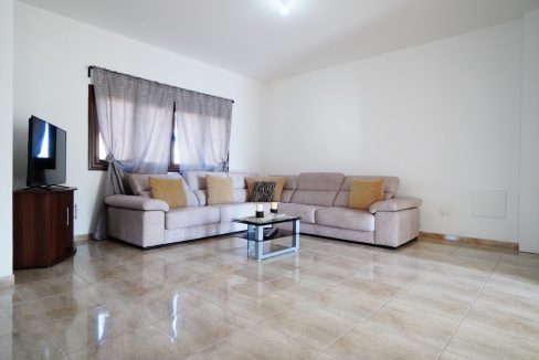 664947-detached-villa-for-sale-in-select-location_orig