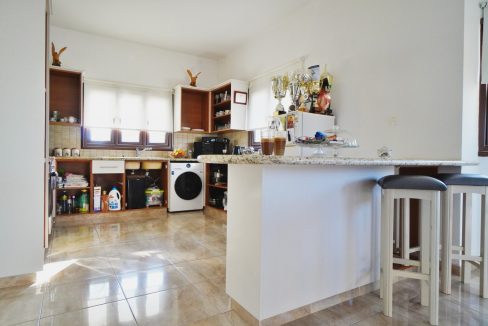 664949-detached-villa-for-sale-in-select-location_orig