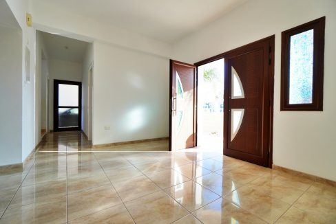 664969-detached-villa-for-sale-in-select-location_orig