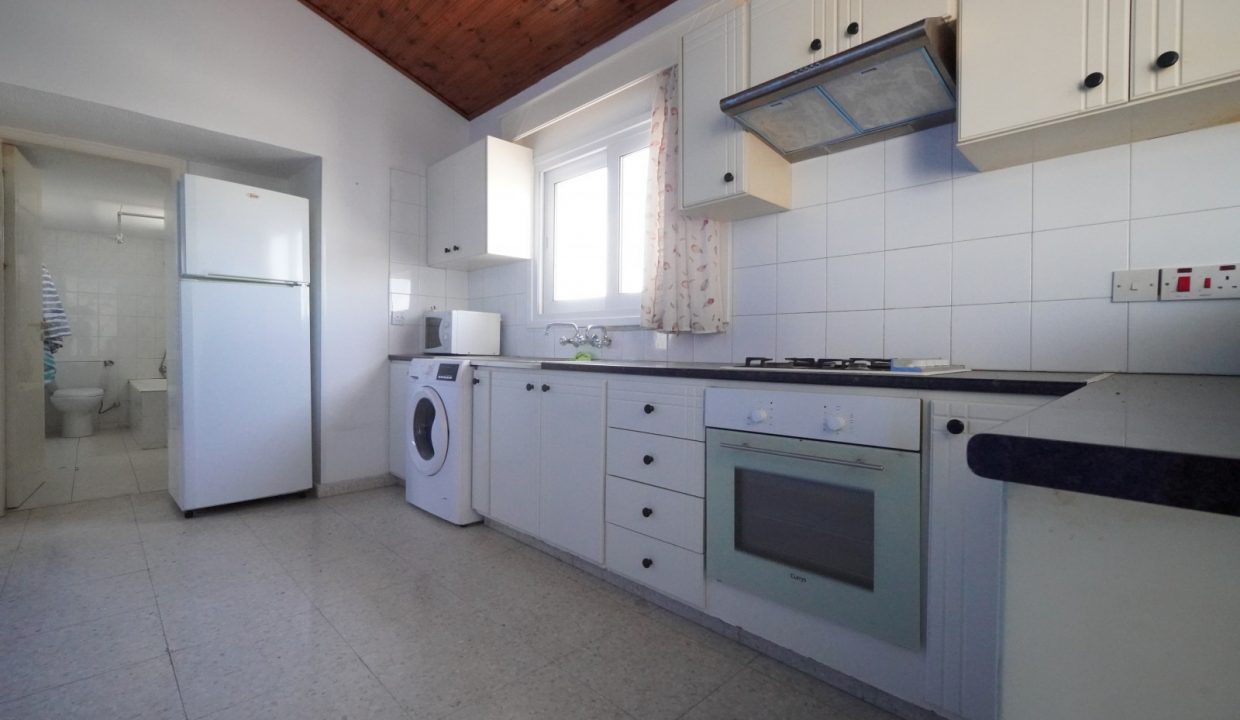 697302-detached-villa-for-sale-in-select-location_orig