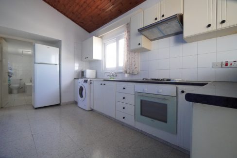 697302-detached-villa-for-sale-in-select-location_orig