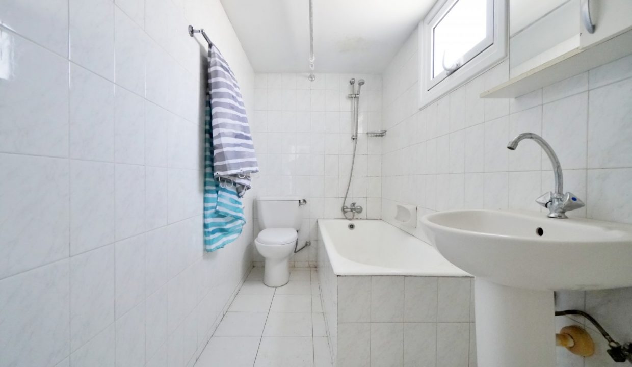 697304-detached-villa-for-sale-in-select-location_orig