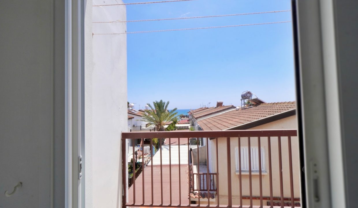 697307-detached-villa-for-sale-in-select-location_orig