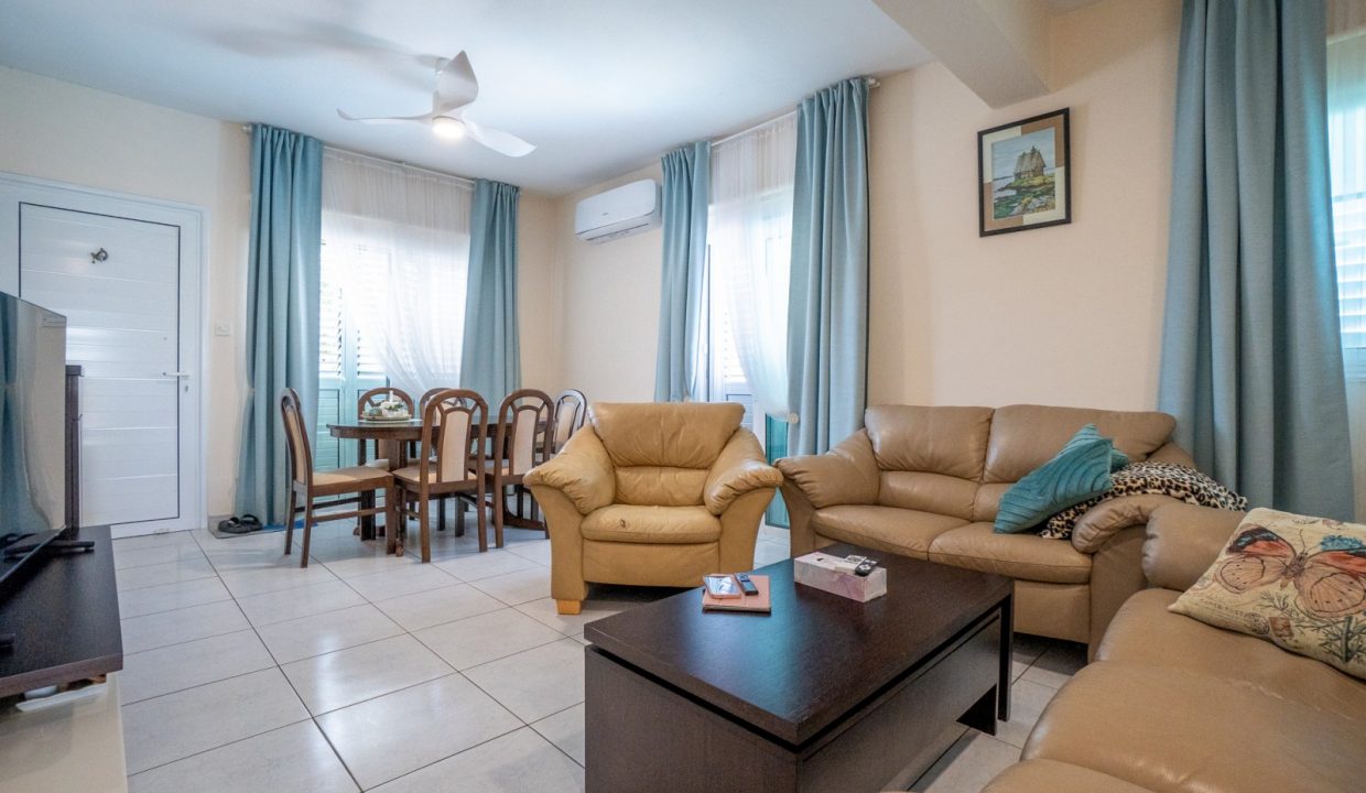 706648-semi-detached-villa-for-sale-in-kato-paphos-universal_orig