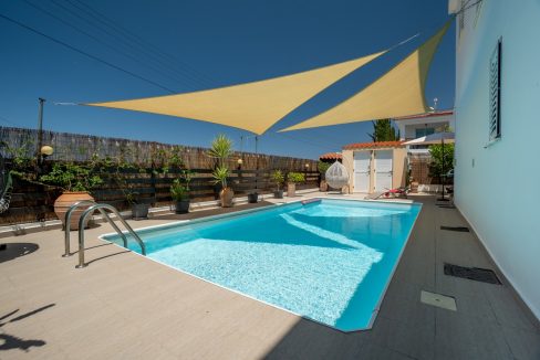 706650-semi-detached-villa-for-sale-in-kato-paphos-universal_orig
