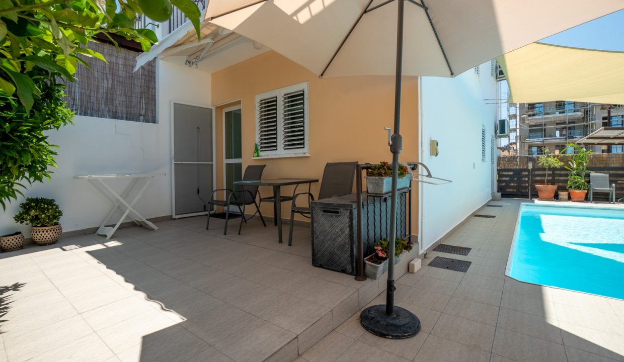 706653-semi-detached-villa-for-sale-in-kato-paphos-universal_orig