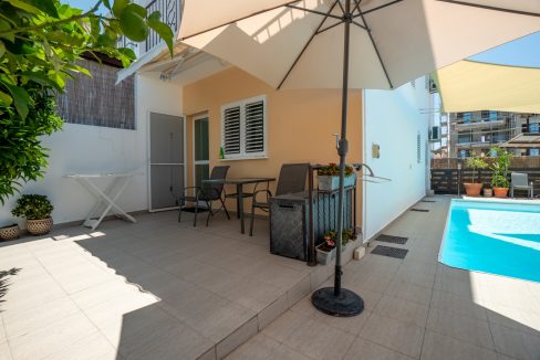 706653-semi-detached-villa-for-sale-in-kato-paphos-universal_orig