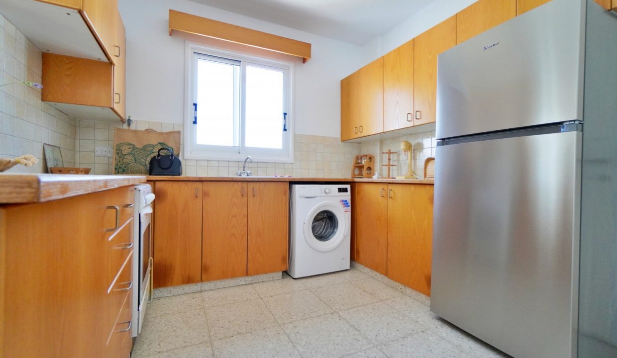 724746-apartment-for-sale-in-meneou_orig