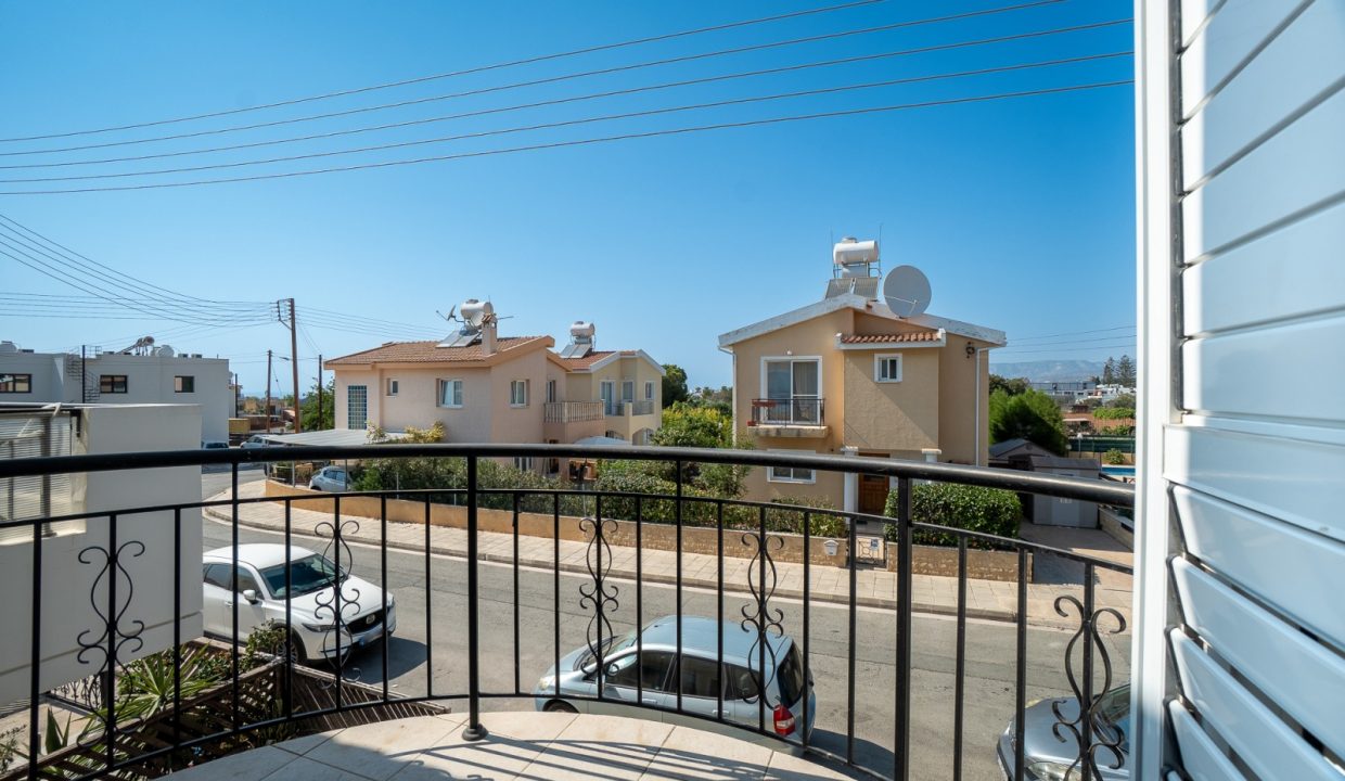 727087-town-house-for-sale-in-chloraka_orig