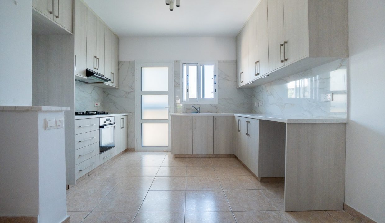 727102-town-house-for-sale-in-chloraka_orig