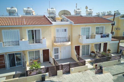 727225-town-house-for-sale-in-chloraka_orig