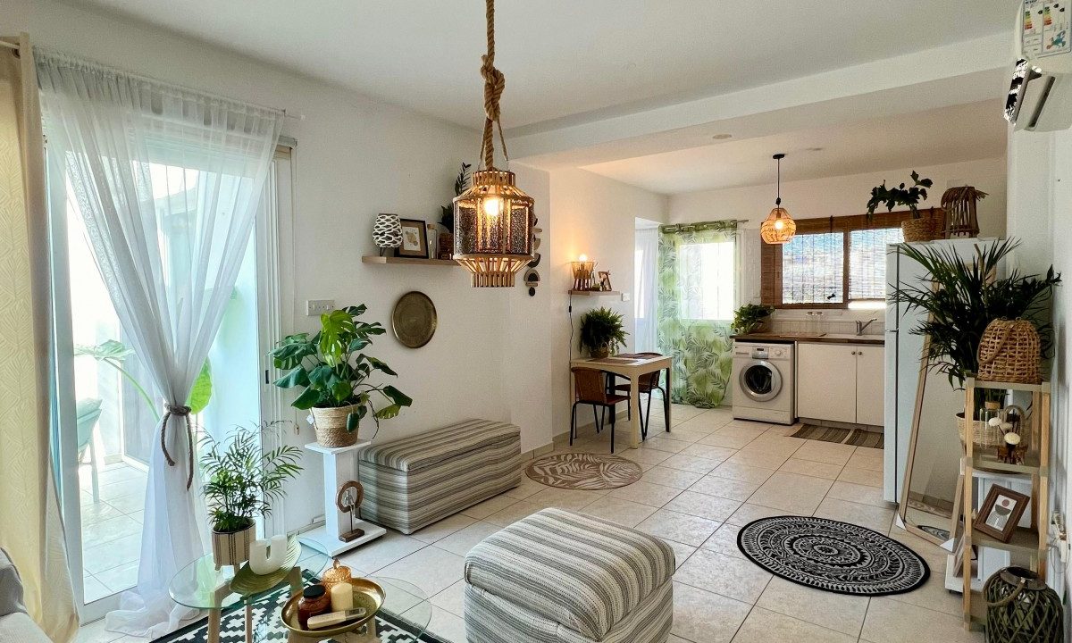 728679-apartment-for-sale-in-kato-paphos-universal_orig