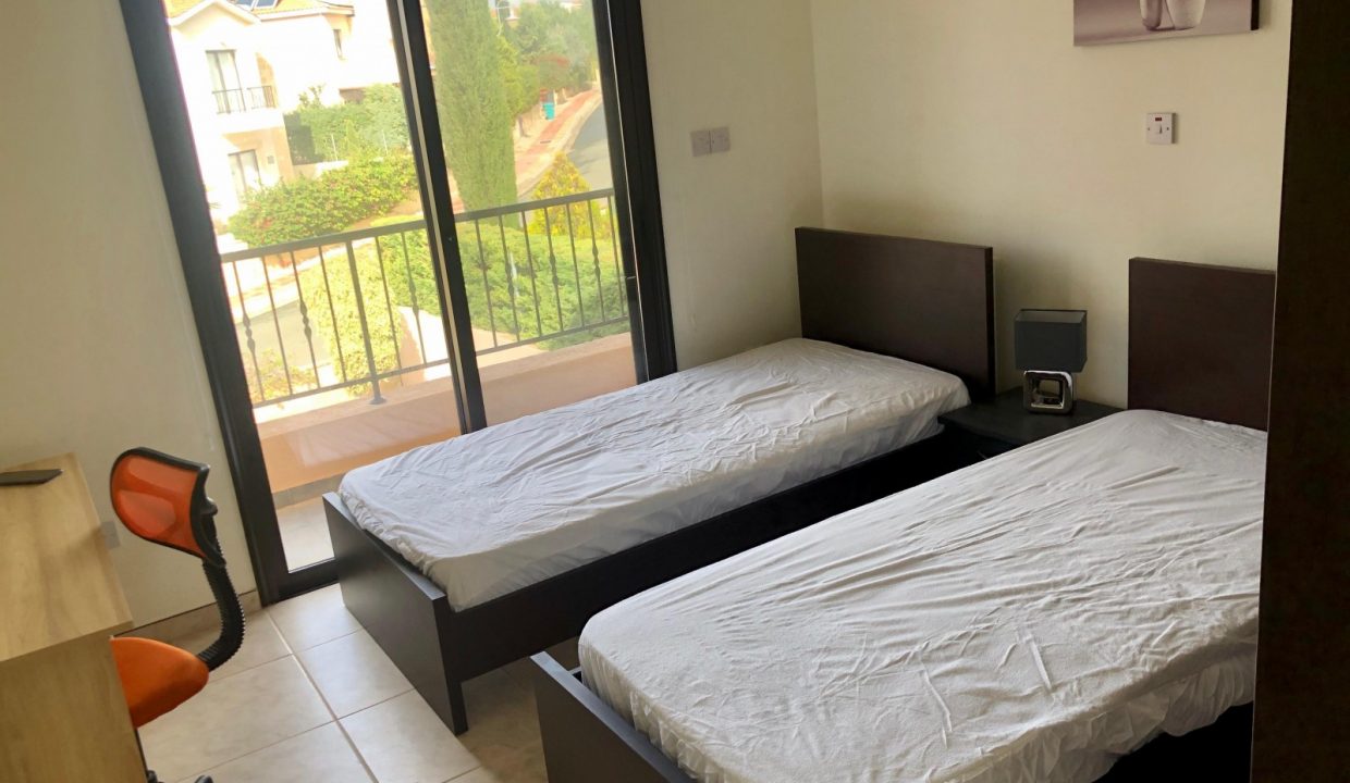 729021-detached-villa-for-sale-in-select-location_orig