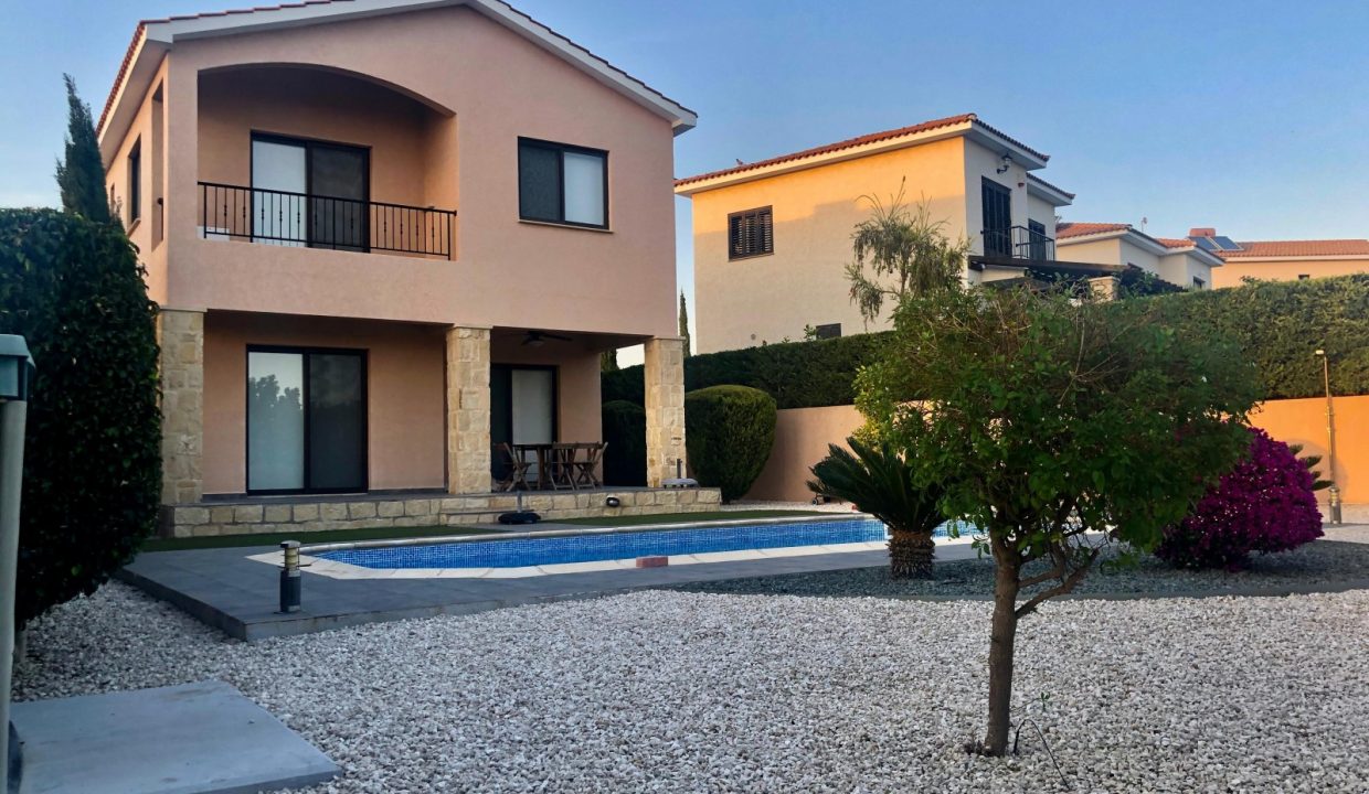729024-detached-villa-for-sale-in-kouklia-secret-valley_orig