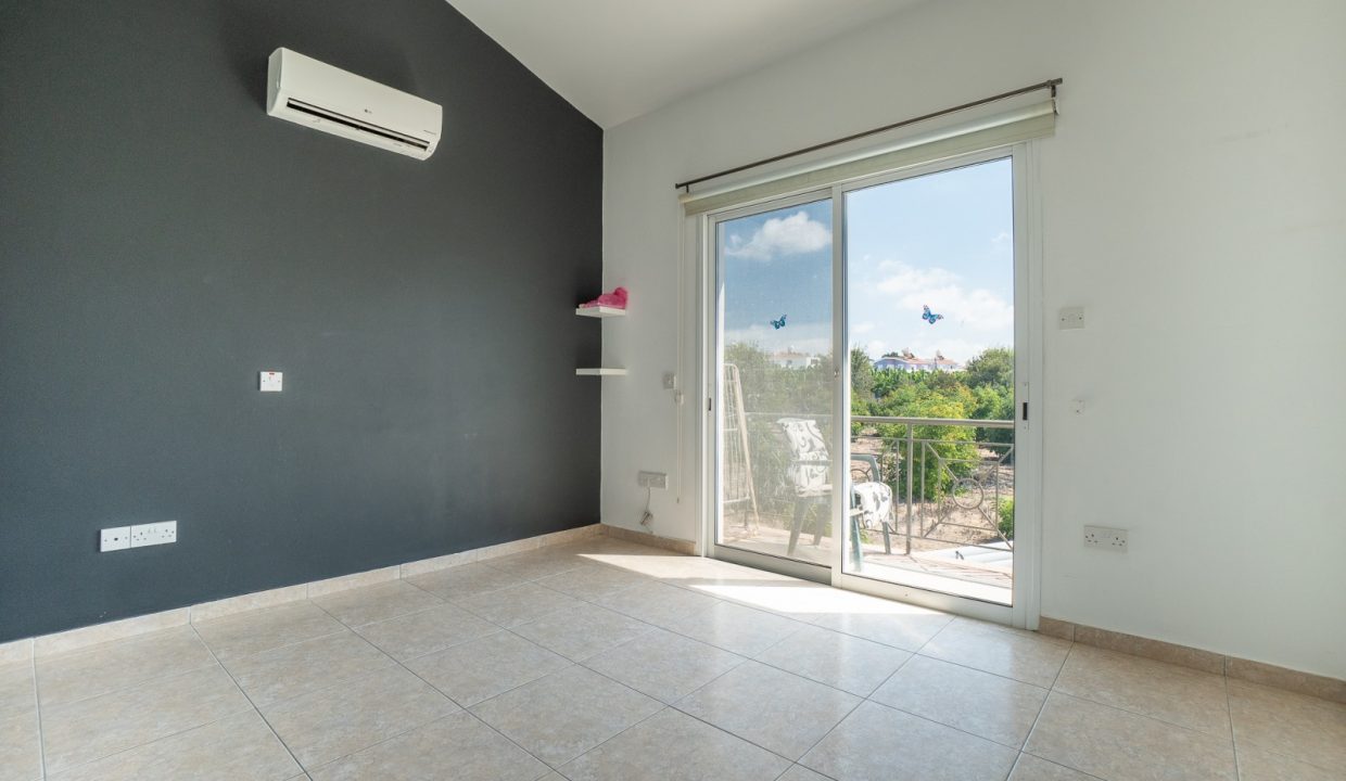 734938-detached-villa-for-sale-in-kissonerga_orig