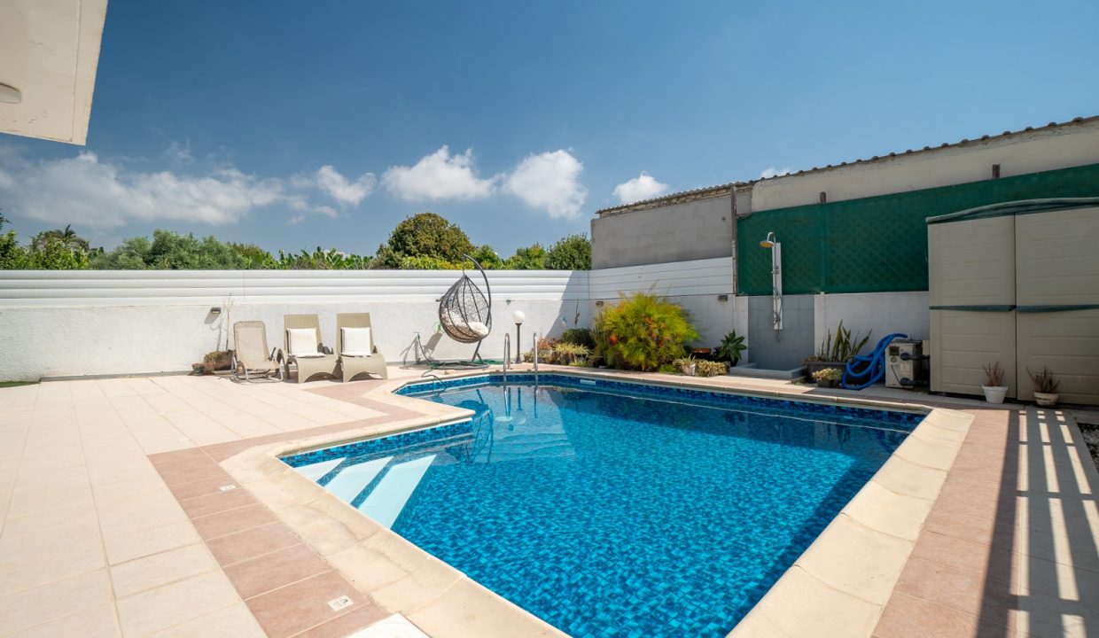 734944-detached-villa-for-sale-in-kissonerga_orig