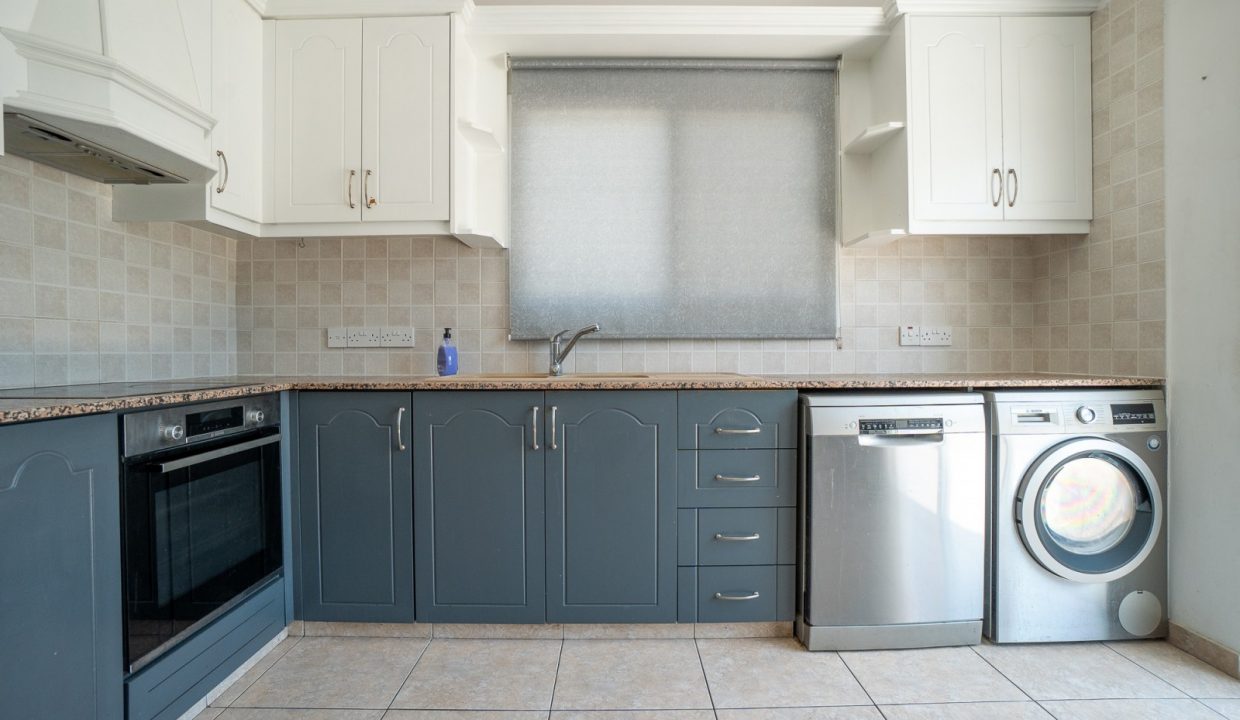 734954-detached-villa-for-sale-in-kissonerga_orig