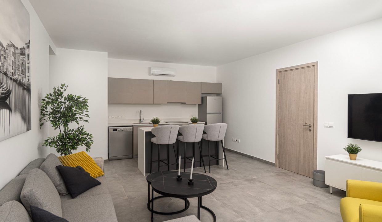 736429-apartment-for-sale-in-protaras_orig