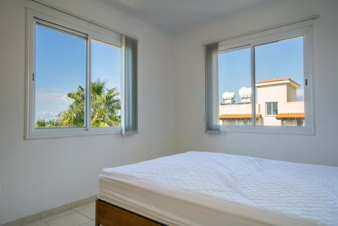 764698-apartment-for-sale-in-chloraka_orig