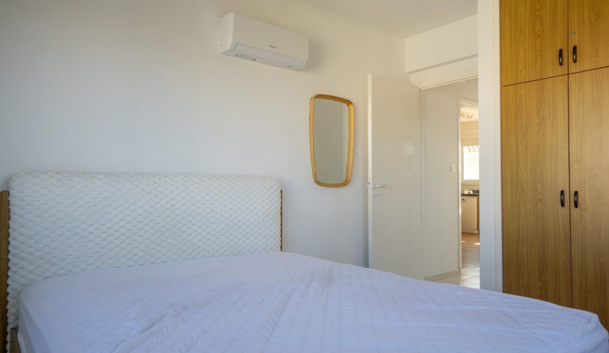 764700-apartment-for-sale-in-chloraka_orig