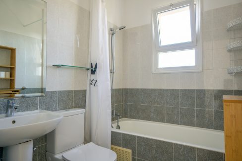 764703-apartment-for-sale-in-chloraka_orig