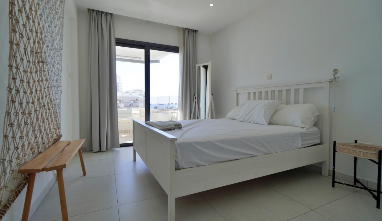 794883-apartment-for-sale-in-larnaka-finikoudes_orig