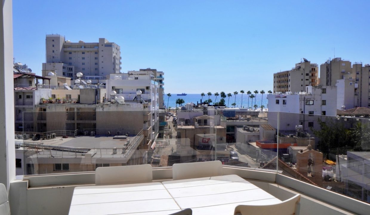 794884-apartment-for-sale-in-larnaka-finikoudes_orig