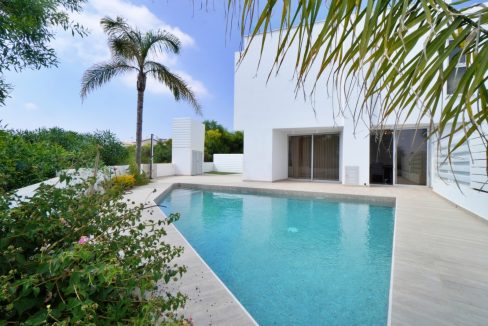 804688-detached-villa-for-sale-in-konnos_orig