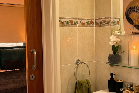 a1b01fe2-fb32-4415-9a2e-edaa2dc162ec